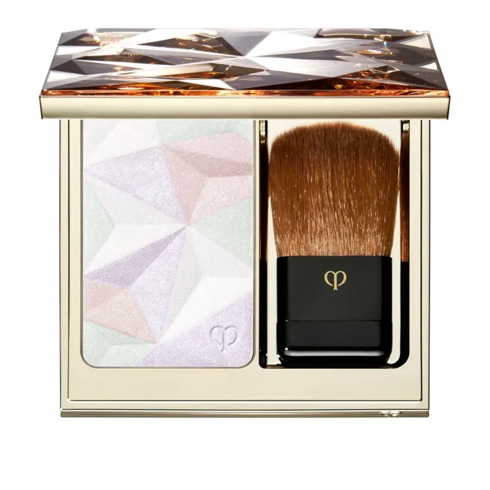 cle de peau Luminizing Face Enhancer